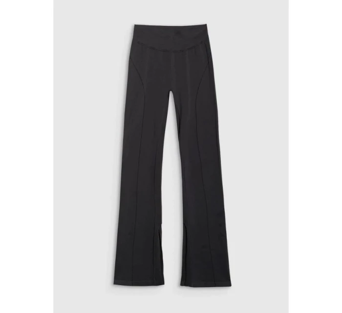 Dámské bezešvé tréninkové kalhoty s prodlouženými nohavicemi model 21815506 dámské - 4F Dámské bezešvé tréninkové kalhoty s prodlouženými nohavicemi model 21815506 dámské - 4F