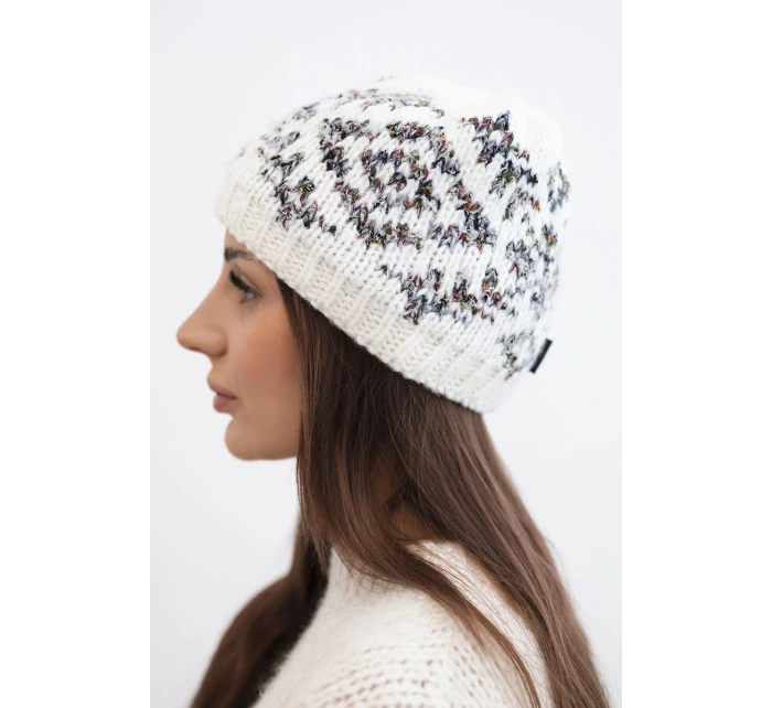 Dámská zimní vlněná čepice s ozdobnými krystalky K399 černá