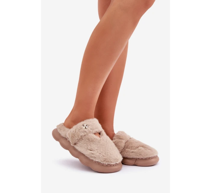 Pantofle S Tmavě Béžové model 21681715 - Boto Pantofle S Tmavě Béžové model 21681715 - Boto