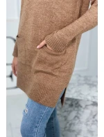 Svetr se stojáčkem velbloud