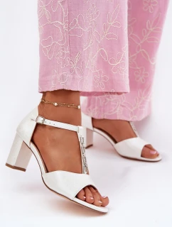 Dámské Sandály Na Podpatku S Dekorativním Páskem Eko Kůže Bílé Triavera