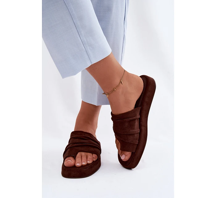 Dámské pantofle s mašlí Čokoládové model 22111433 - EVENTO