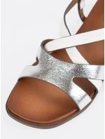 Originální bílé  sandály dámské na plochém podpatku