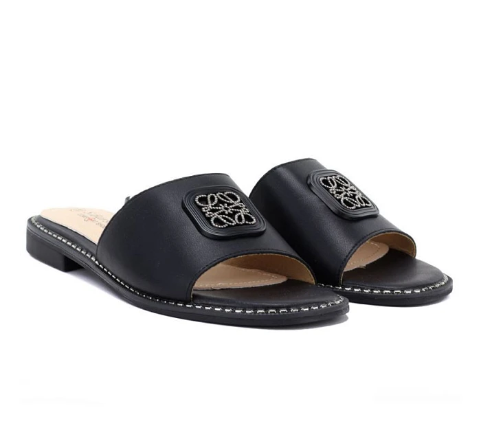 Dámské černé kožené žabky S.Barski KV61-6019