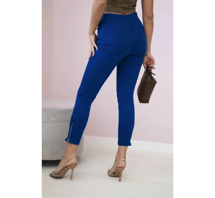 Barevné džínové kalhoty s chrpovou mašlí