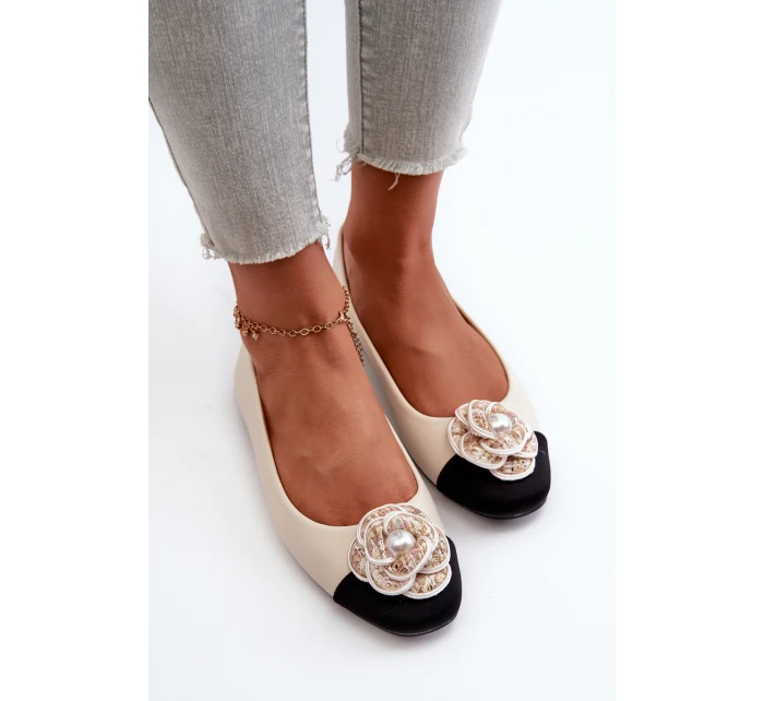 Dámské baleríny z ekologické kůže s ozdobným detailem béžové model 21666309 - Boto