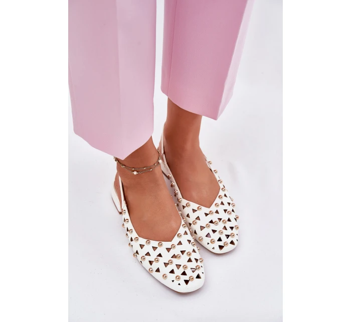 Zdobené Baleríny Na Plochém Podpatku Bílé model 21696513 - Boto