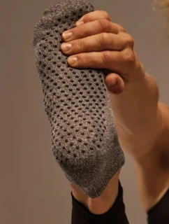 DÁMSKÉ PONOŽKY S ABS model 21730075 - Ysabel Mora