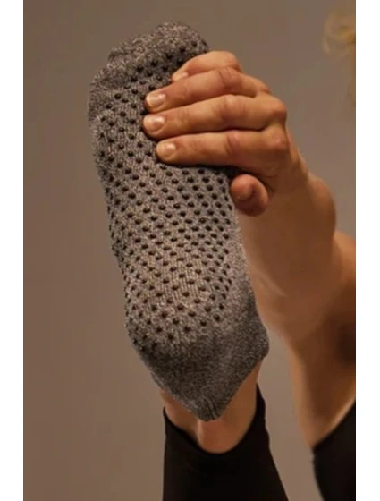 DÁMSKÉ PONOŽKY S ABS model 21730075 - Ysabel Mora