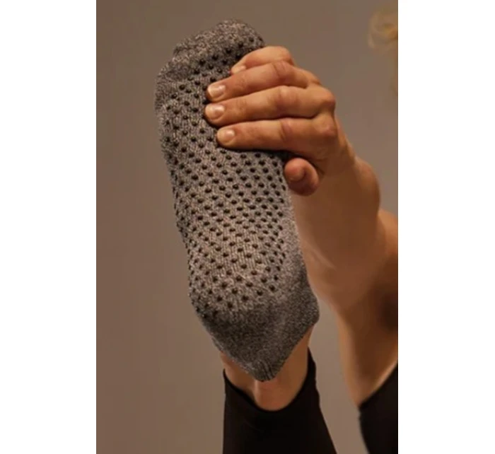 DÁMSKÉ PONOŽKY S ABS model 21730075 - Ysabel Mora