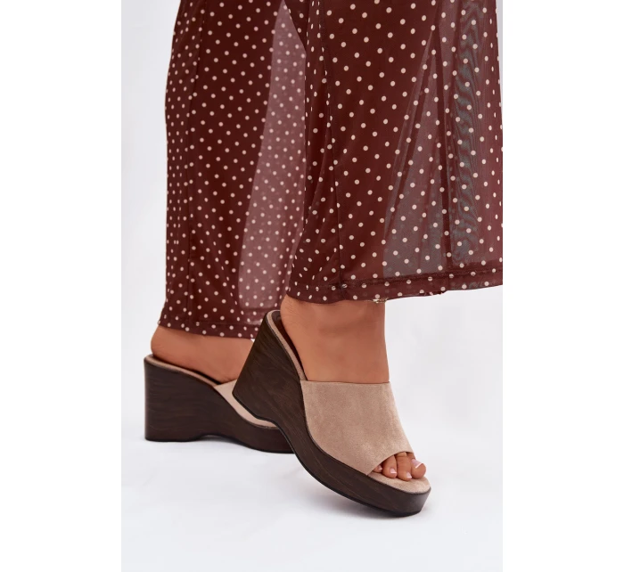 Dámské pantofle na platformě model 21919258 - Boto