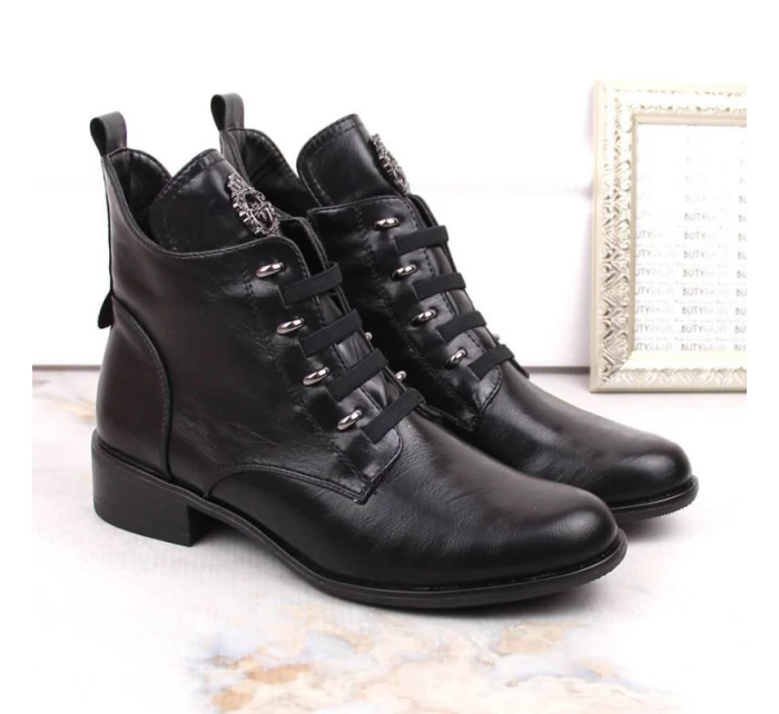 Ploché zateplené boty na podpatku Jezzi W JEZ412A černá Ploché zateplené boty na podpatku Jezzi W JEZ412A černá