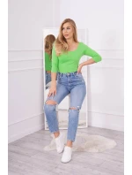 Světle zelená halenka s kulatým výstřihem