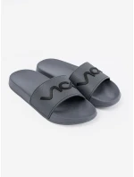 Klasické šedo-stříbrné dámské nazouváky na plochém podpatku Klasické šedo-stříbrné dámské nazouváky na plochém podpatku