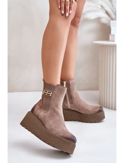 Boty na klínovém podpatku model 201181 Step in style Boty na klínovém podpatku model 201181 Step in style