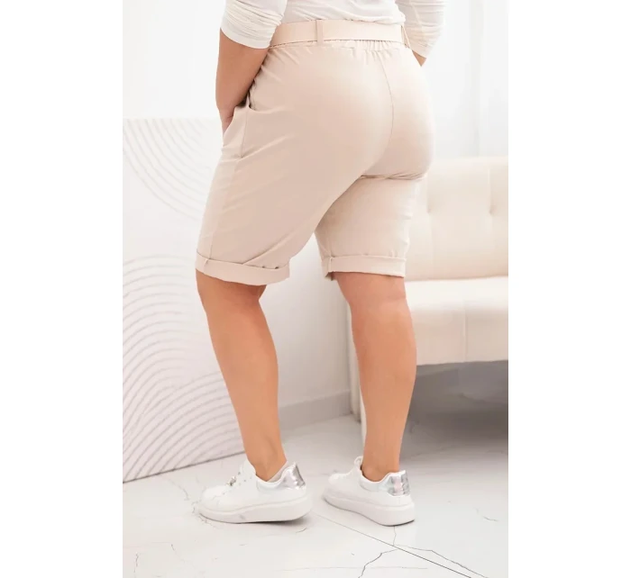 Dámské bavlněné šortky Plus Size s páskem světle béžová Dámské bavlněné šortky Plus Size s páskem světle béžová