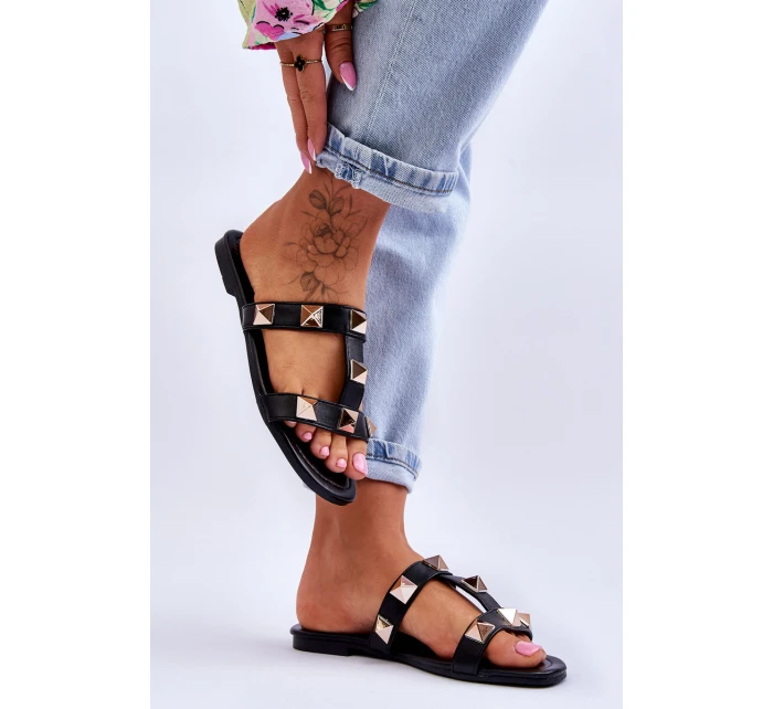 Dámské pantofle s velkými cvočky Černá model 21617996 - Boto Dámské pantofle s velkými cvočky Černá model 21617996 - Boto