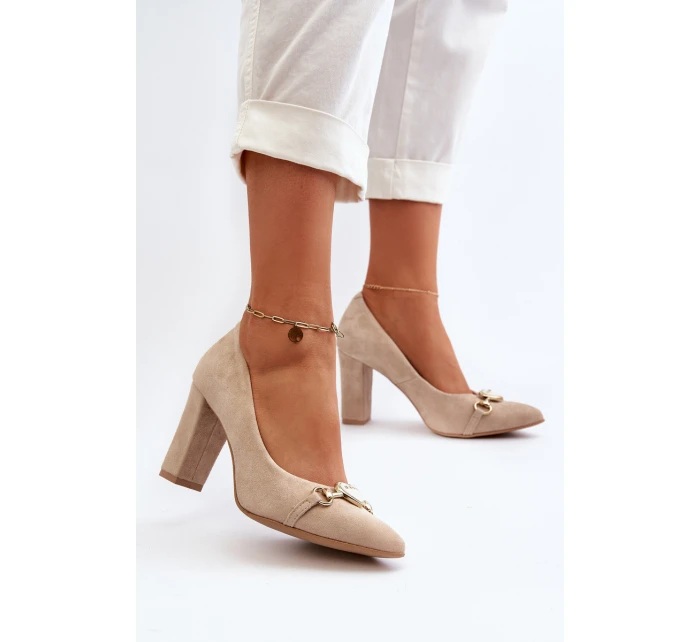 model 21652560 Velurové lodičky na podpatku se srdcem cappuccino - Zazoo model 21652560 Velurové lodičky na podpatku se srdcem cappuccino - Zazoo