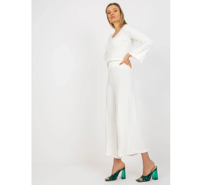 Kalhoty VI SP 20261.32X ecru Kalhoty VI SP 20261.32X ecru