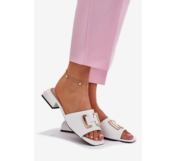 Elegantní Dámské Pantofle Na Se Zlatým Detalem  Bílé model 21697740 - VINCEZA