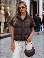 Krótka kamizelka damska pikowana brązowa model 22341154 - FashionStreet Krótka kamizelka damska pikowana brązowa model 22341154 - FashionStreet