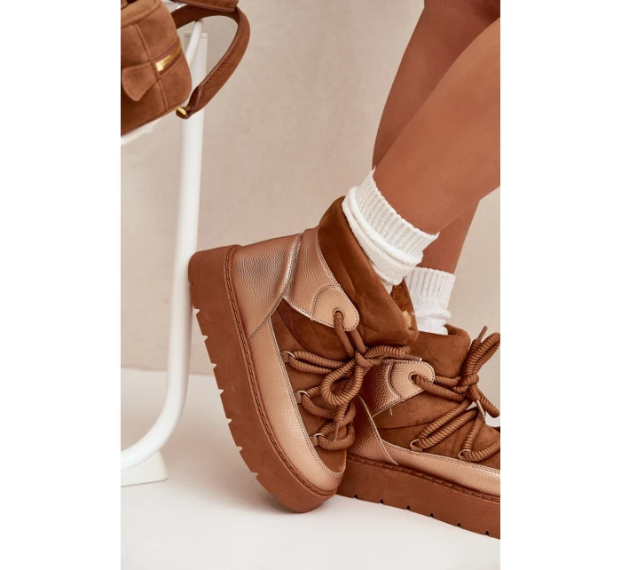 Nízké dámské sněhule s teplým kožíškem a silným šněrováním Camel Xarina Nízké dámské sněhule s teplým kožíškem a silným šněrováním Camel Xarina