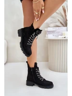 Zateplené boty s ozdobným šněrováním Vinceza Černé Zateplené boty s ozdobným šněrováním Vinceza Černé