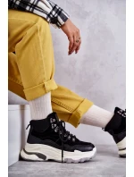 Dámská vysoká sportovní obuv GOE KK2N4098 Černe Dámská vysoká sportovní obuv GOE KK2N4098 Černe