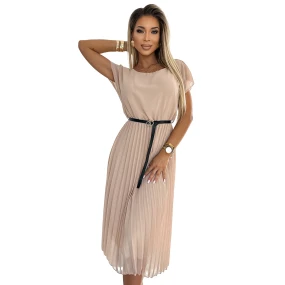 Béžové dámské plisované midi šaty s černým opaskem model 20162133 - numoco basic Béžové dámské plisované midi šaty s černým opaskem model 20162133 - numoco basic