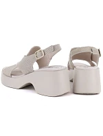 Dámské kožené sandály na platformě béžové S.Barski model 22099407 Dámské kožené sandály na platformě béžové S.Barski model 22099407