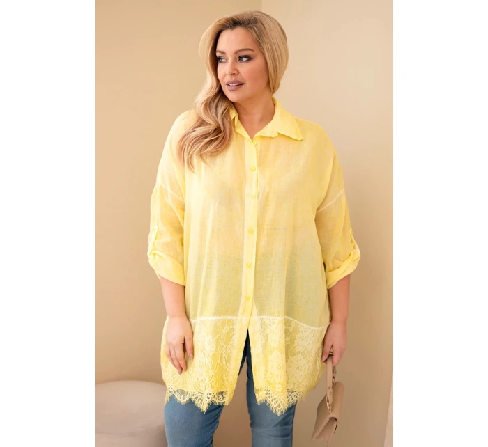 Dámská košile Plus Size bavlněná s krajkovým model 21886521 žlutá - K-Fashion