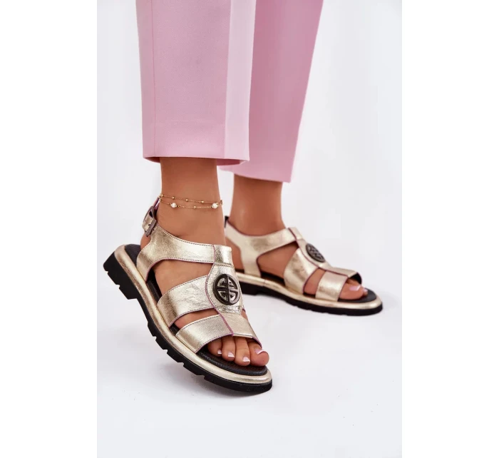 Dámské lakované kožené sandály se zdobeným detailem - zlaté Artiker Dámské lakované kožené sandály se zdobeným detailem - zlaté Artiker