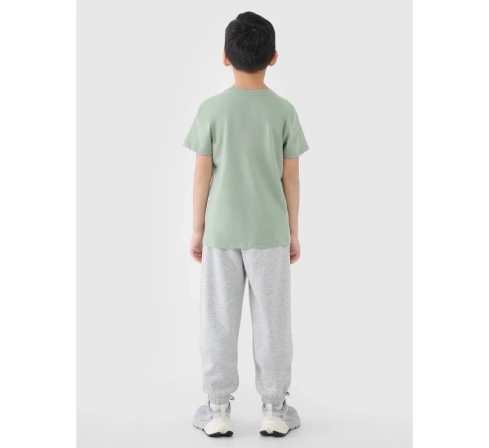 Chlapecké tepláky typu jogger model 21437070 - 4F Chlapecké tepláky typu jogger model 21437070 - 4F