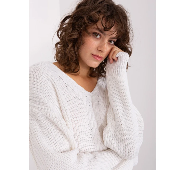 BA SW 8028 jumper.32 ecru BA SW 8028 jumper.32 ecru