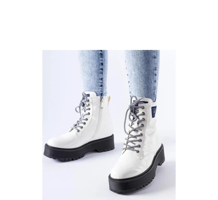 Boty model 205055 Solea Boty model 205055 Solea