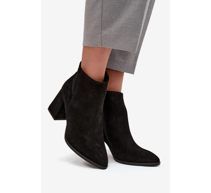 Černé kotníkové boty z přírodního semiše na jehlovém podpatku zateplené model 21712931 - Zazoo
