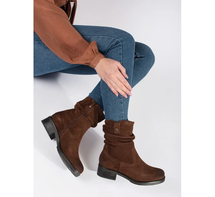 Zajímavé dámské černé  kotníčkové boty Obcas