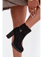 Zateplené dámské kotníkové boty na podpatku s ozdobnou páskou černé model 21707403 - Boto Zateplené dámské kotníkové boty na podpatku s ozdobnou páskou černé model 21707403 - Boto