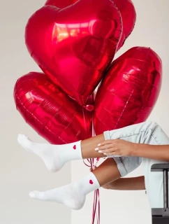 Dámské ponožky s drobným srdíčkem – bílé