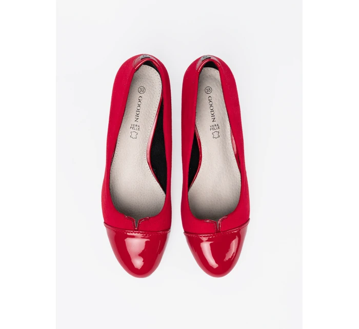 Exkluzívní dámské lodičky červené na širokém podpatku Exkluzívní dámské lodičky červené na širokém podpatku