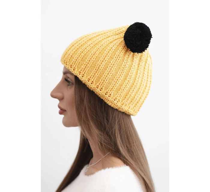 Dámská zimní čepice vlněná s bambulí K433 žlutá Dámská zimní čepice vlněná s bambulí K433 žlutá