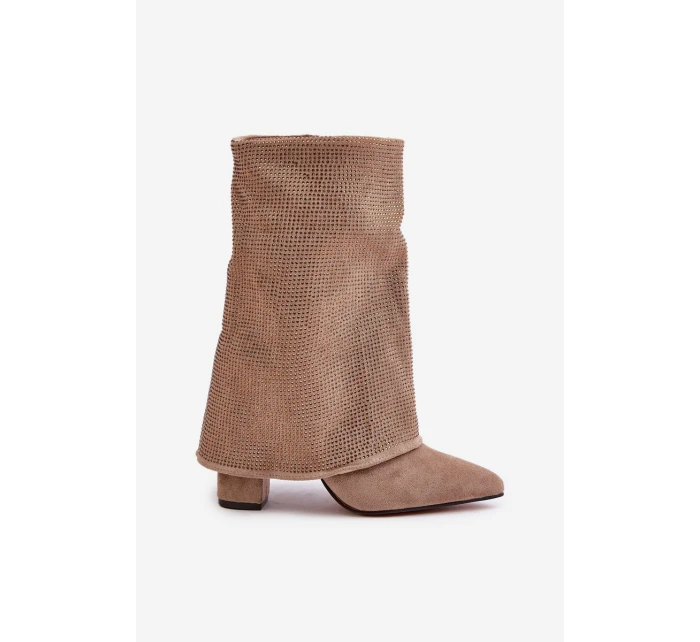 Ozdobené Lesklé Botky S Svrškem Na Podpatku Zateplené Béžové model 21679224 - Boto