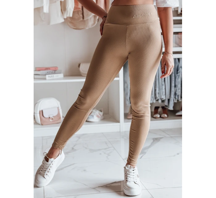 Dámské žebrované legíny camel Dstreet model 21970576 - FashionStreet Dámské žebrované legíny camel Dstreet model 21970576 - FashionStreet