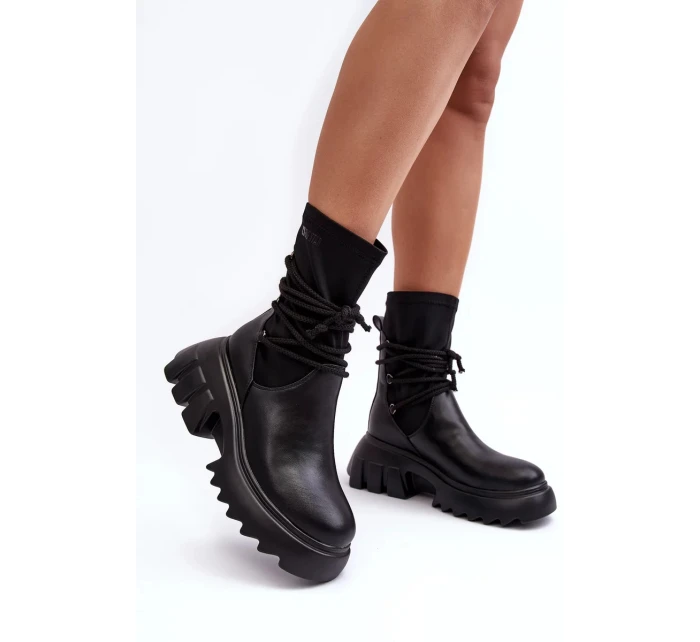 Kozačky na masivní platformě se zavazováním, Black Big Star