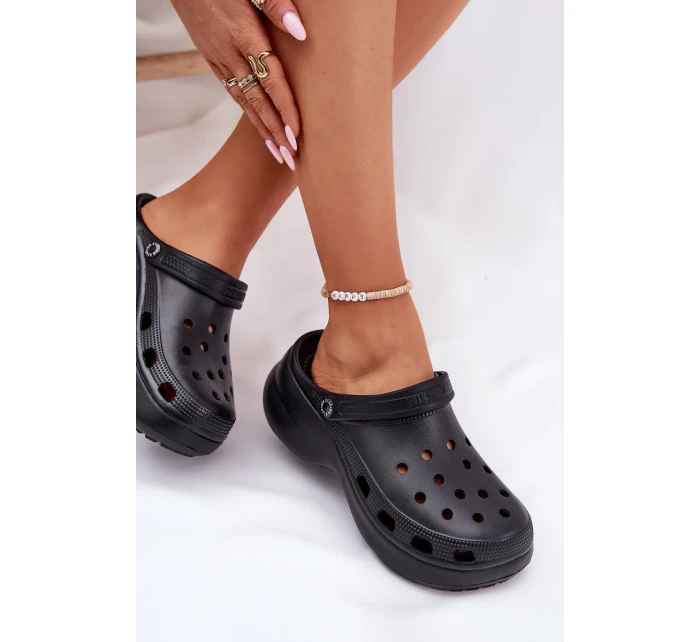 Dámské pěnové pantofle na masivní podrážce Big Star – černé Dámské pěnové pantofle na masivní podrážce Big Star – černé