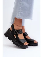 Dámské sandály na klínové podrážce a platformě z ekokože černé Triaola