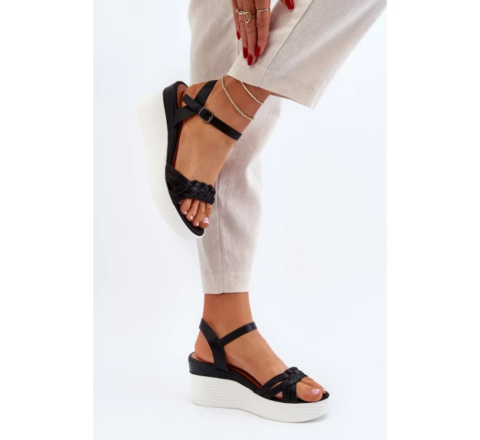 Černé sandály na klínu Esinna Černé sandály na klínu Esinna