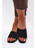 Materiálové dámské pantofle na plochém podpatku Černé Belissea