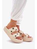 Dámské pěnové pantofle s ozdobnými připínkami – béžové