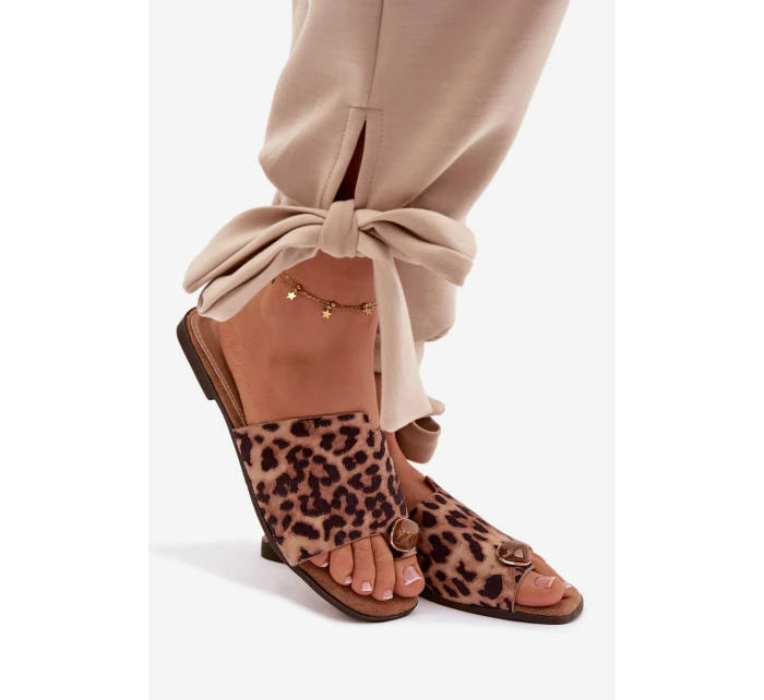 Dámské ploché pantofle s ozdobným detailem z eko semiše s leopardím vzorem Selavine